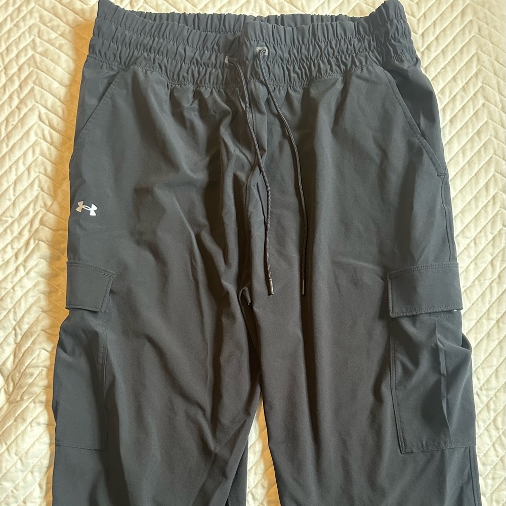 Under Armour Women’s Black Parachute Cargo Pants
